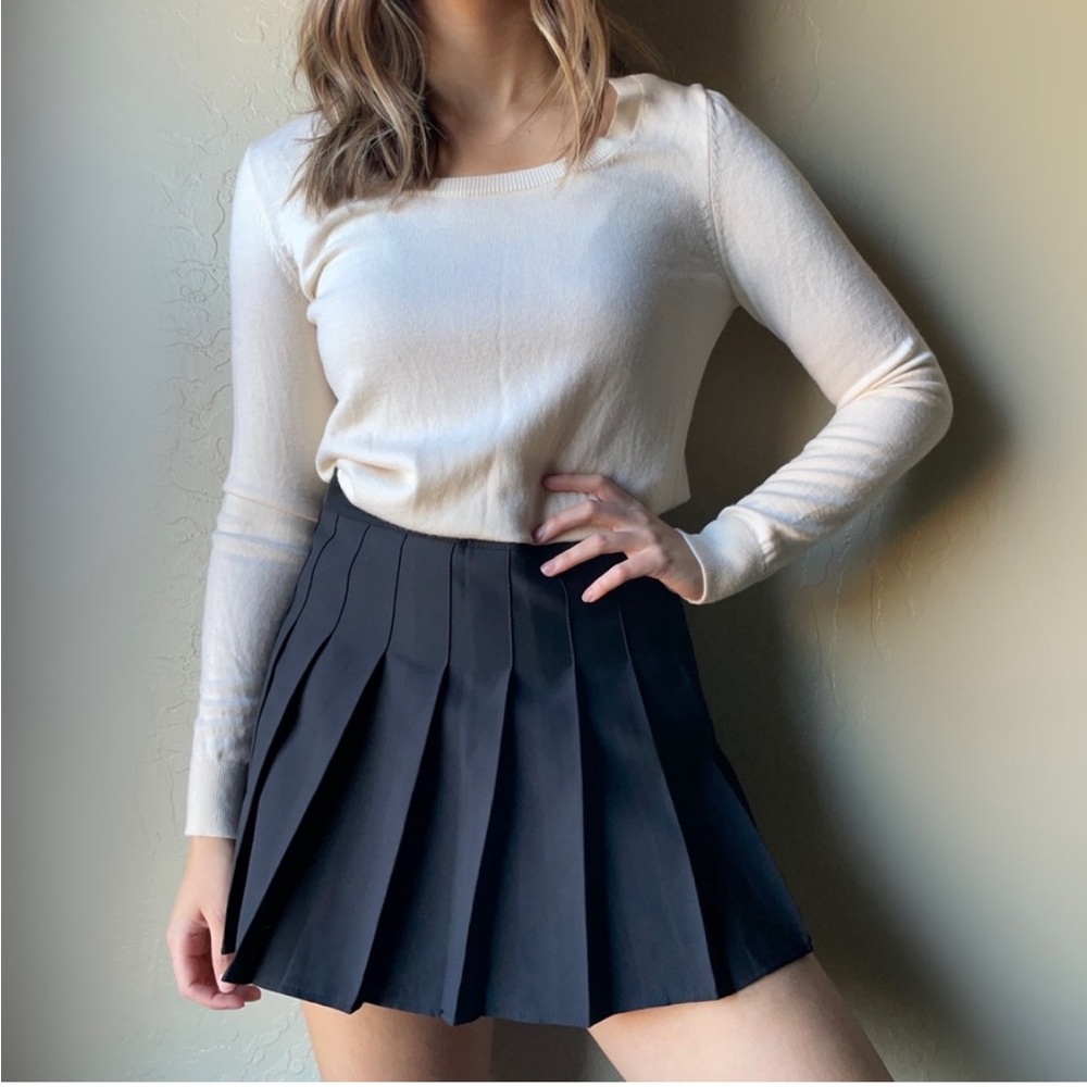 SOLD Bundle of 2 100% merino wool sweaters